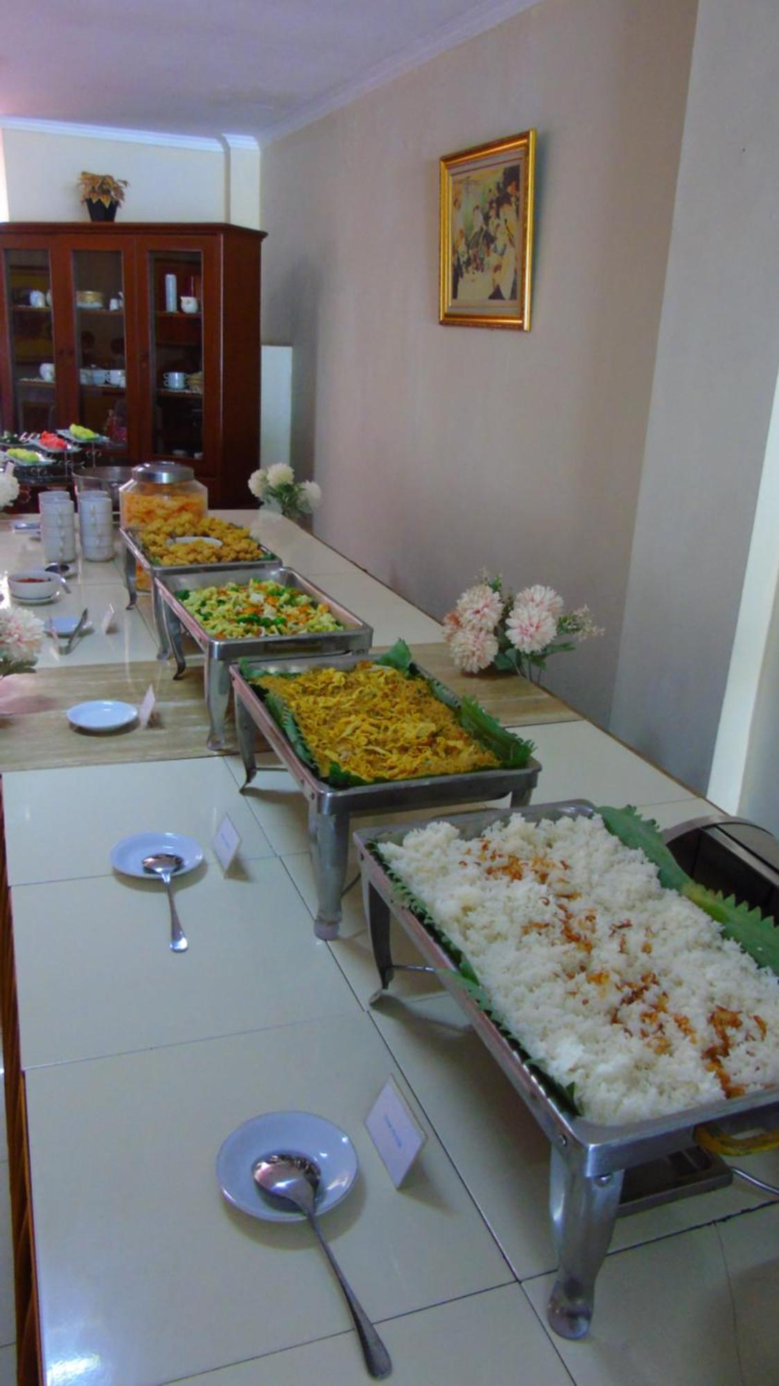 Pia Hotel Cirebon Zewnętrze zdjęcie