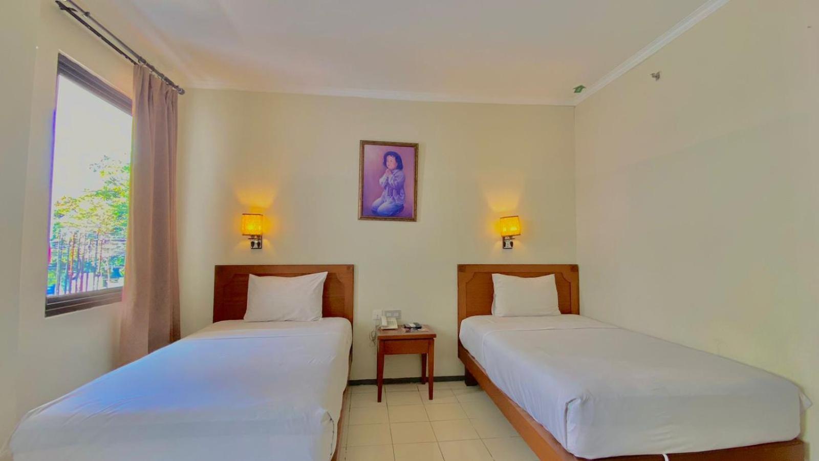 Pia Hotel Cirebon Zewnętrze zdjęcie