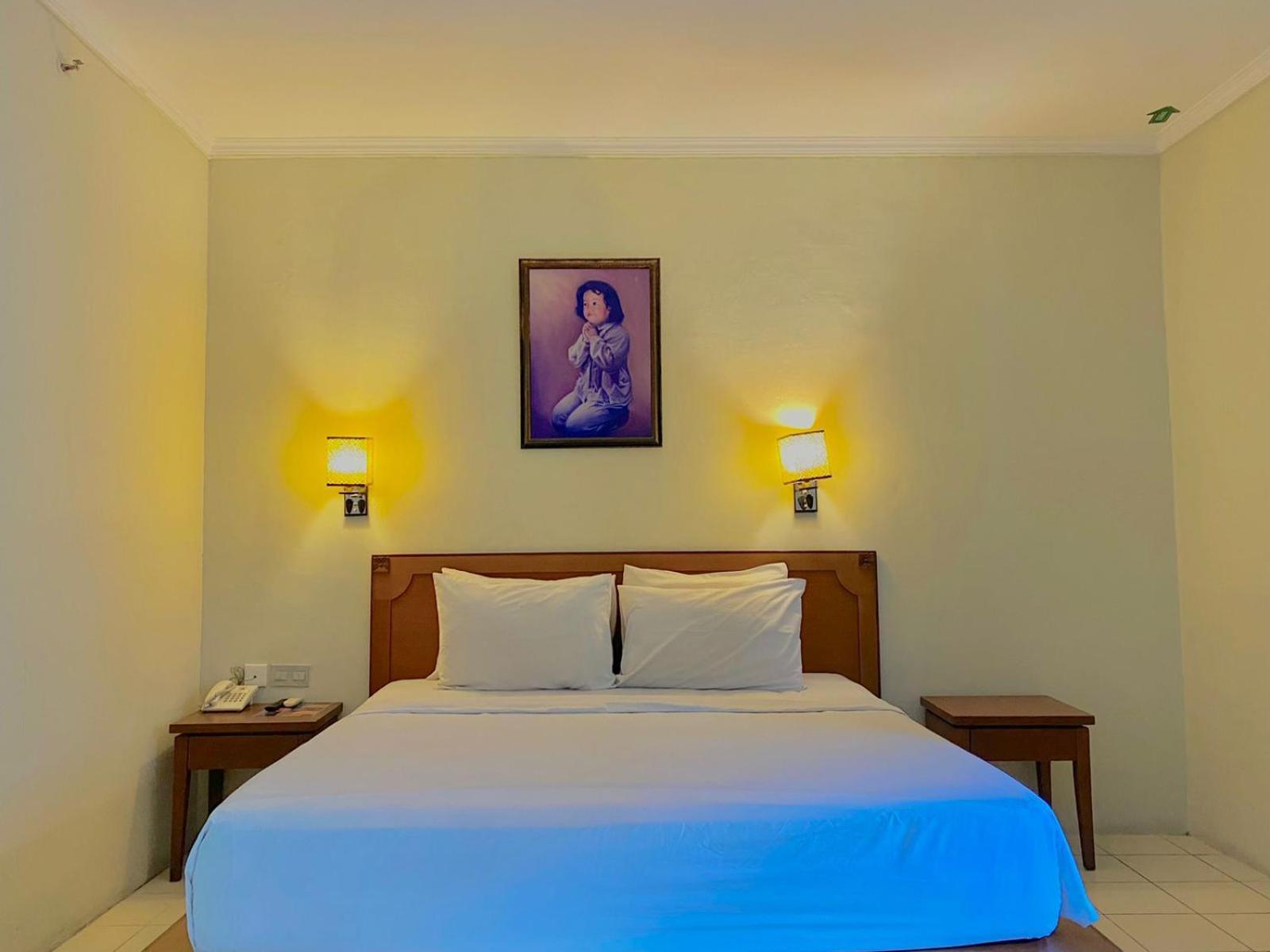 Pia Hotel Cirebon Zewnętrze zdjęcie