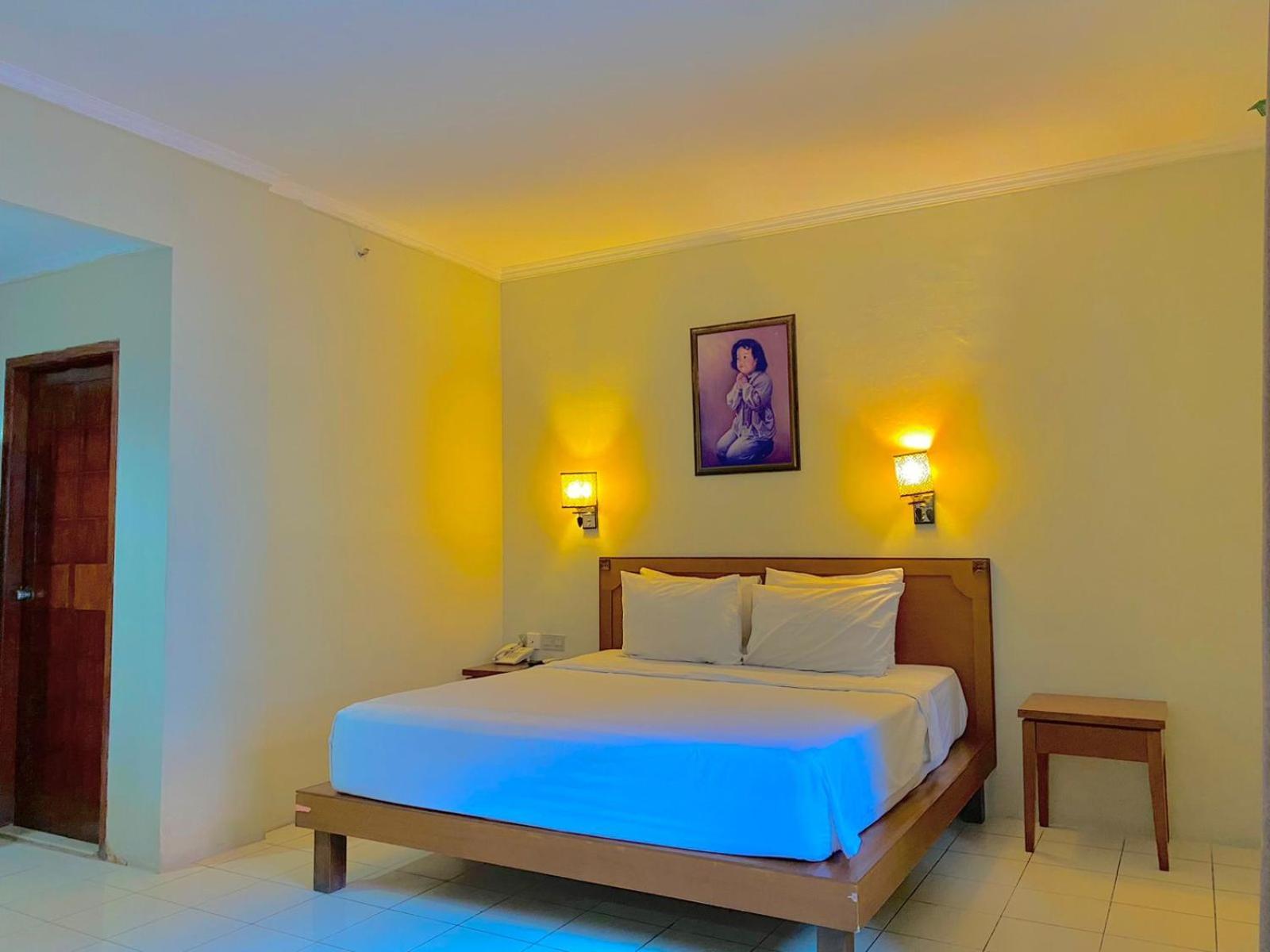 Pia Hotel Cirebon Zewnętrze zdjęcie